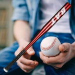 KIJ BASEBALLOWY BAT BEJSBOLOWY TRENINGOWY ALUMINIOWY CZERWONY 25" 64 CM