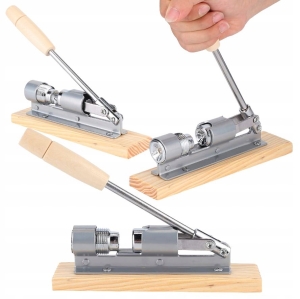 DZIADEK DO ORZECHÓW STALOWY NA PODSTAWIE DREWNIANEJ ZGNIATARKA ŁUPARKA