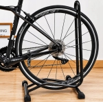 STOJAK UCHWYT ROWEROWY SERWISOWY NA ROWER SKŁADANY STABILNY UNIWERSALNY
