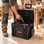 SKRZYNIA NARZĘDZIOWA QBRICK PRO CART 28 L NA KOŁACH UCHWYT TELESKOPOWY