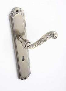 STILO KLAMKA DRZWIOWA DŁUGI SZYLD NA KLUCZ PATYNA