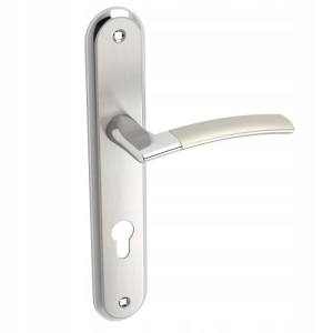 LUXOR KLAMKA NA DŁUGIM SZYLDZIE NA WKŁADKĘ SATYNA